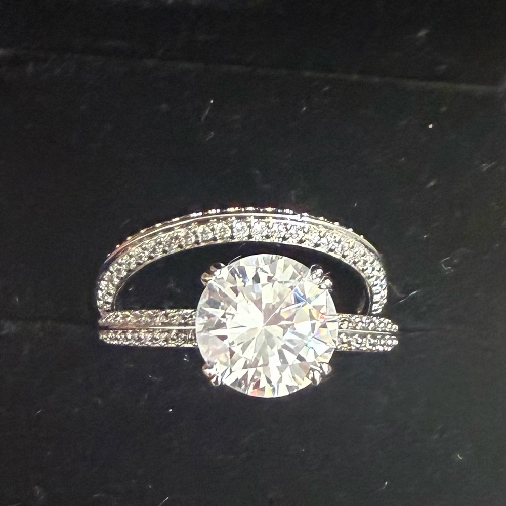ITALO JEWELRY Elegant SS white sapphire wedding set